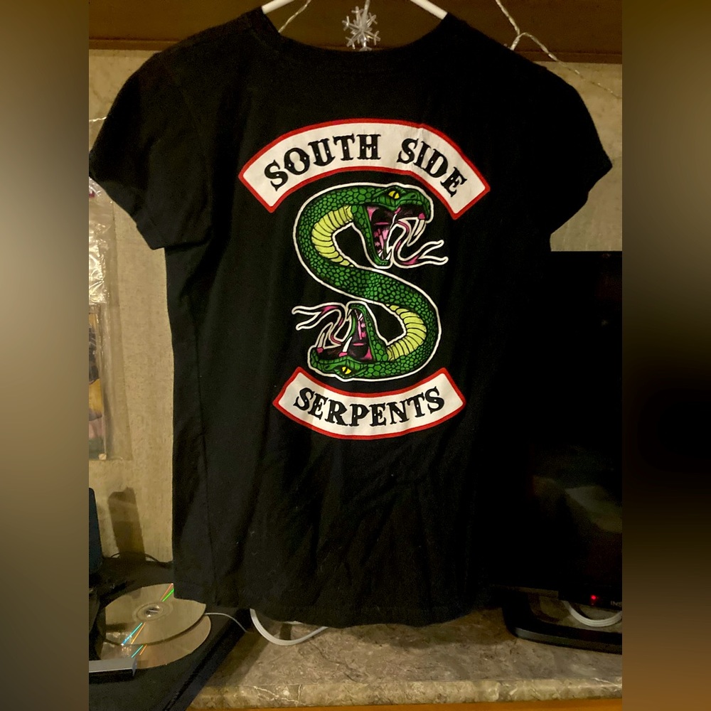 “South side serpents” shirt (Riverdale)